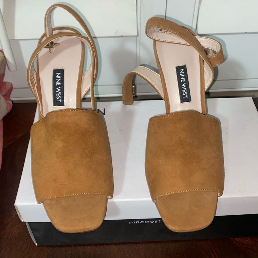 Women’s 6 1/2 Nine West